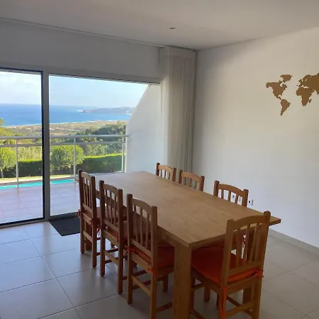 With Views Over The Atlantic Ocean And Swimming Pool Villa *