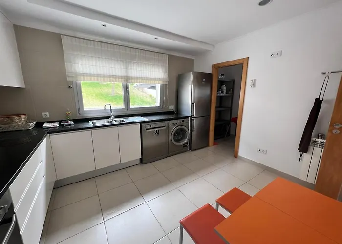 With Views Over The Atlantic Ocean And Swimming Pool * Famalicão