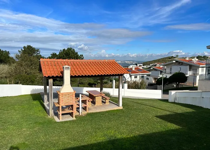 With Views Over The Atlantic Ocean And Swimming Pool Vila Famalicão
